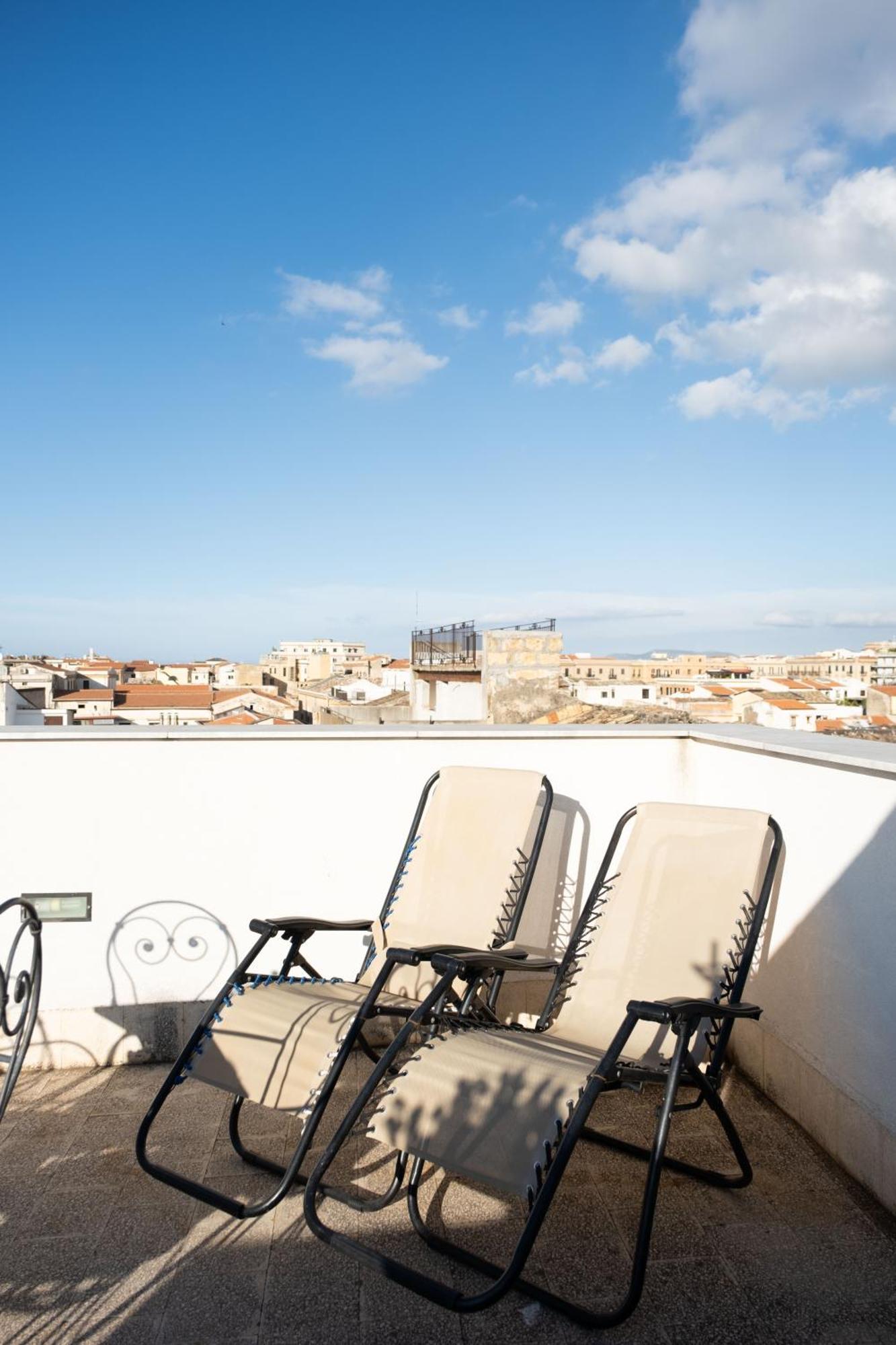 Sopra i tetti di Ballarò Palermo Exterior foto